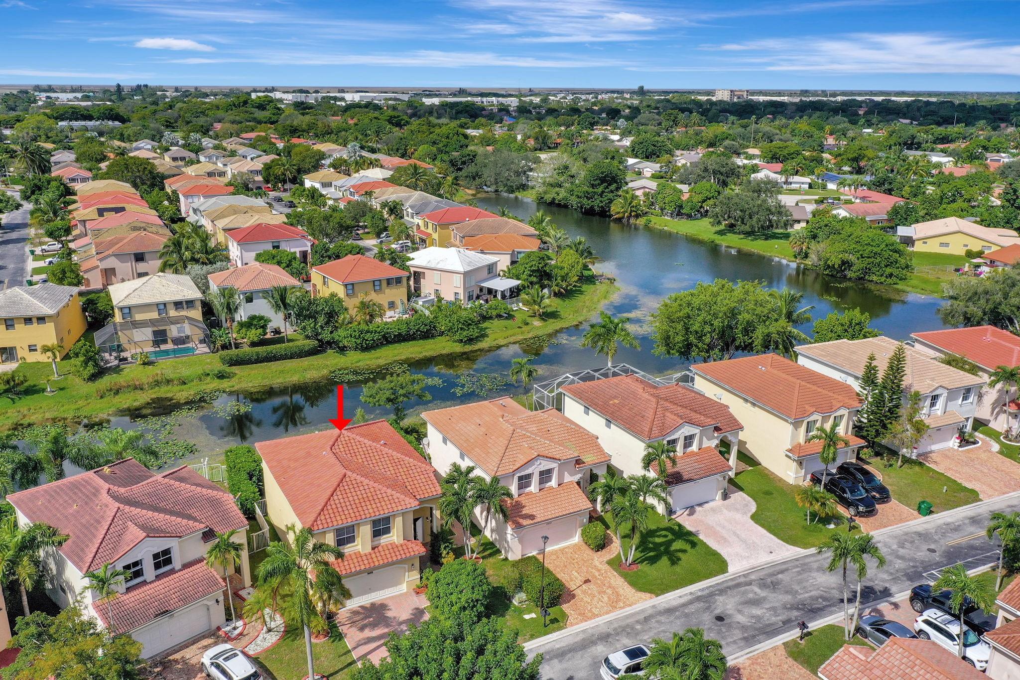 COUNTRY CLUB VILLAGE - Residential