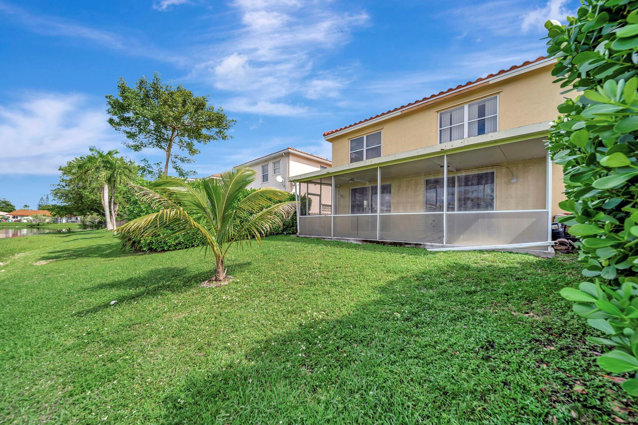 COUNTRY CLUB VILLAGE - Residential