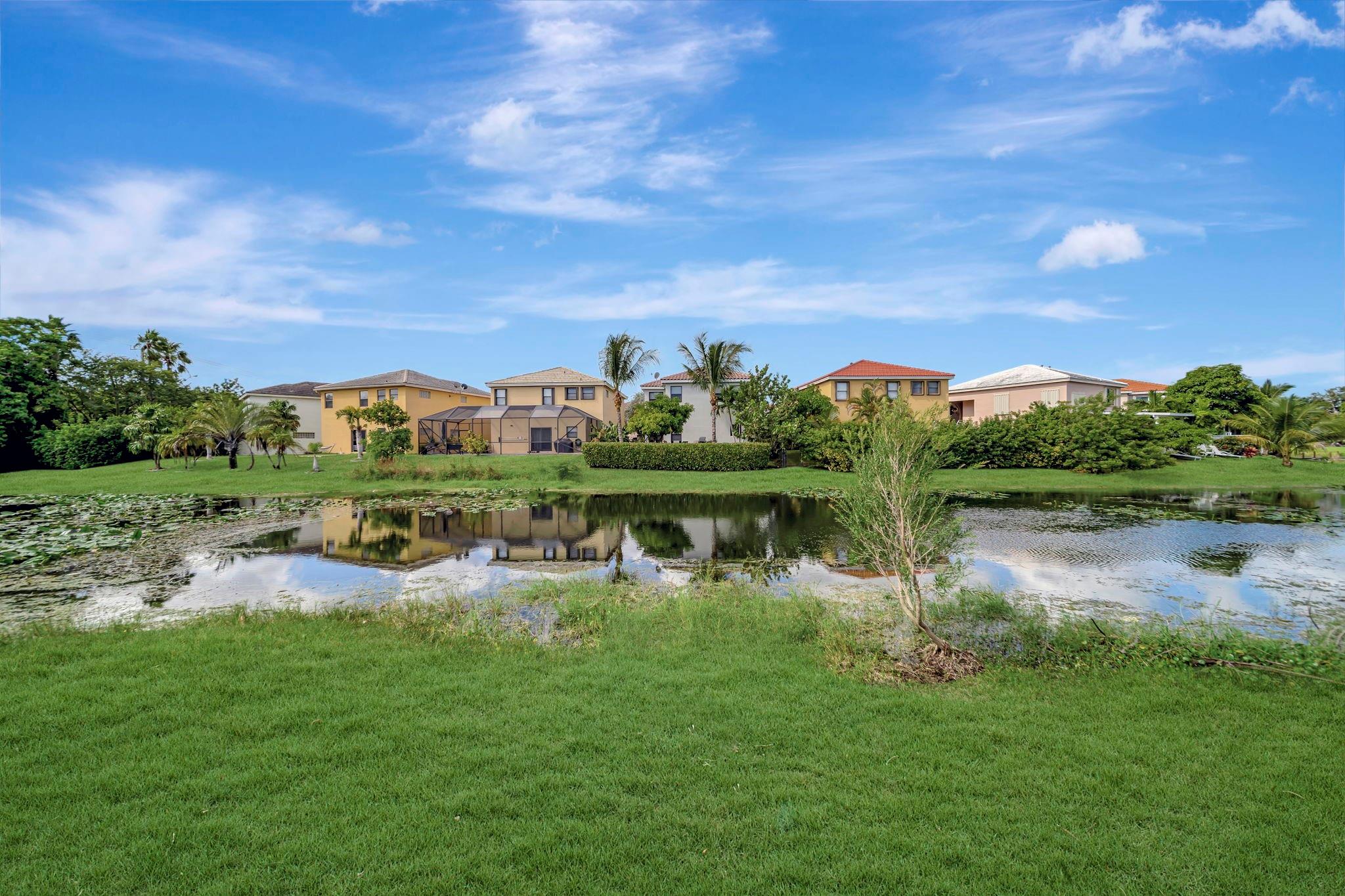 COUNTRY CLUB VILLAGE - Residential