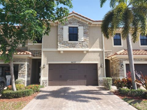 9627 Watercrest Isle Parkland FL 33076