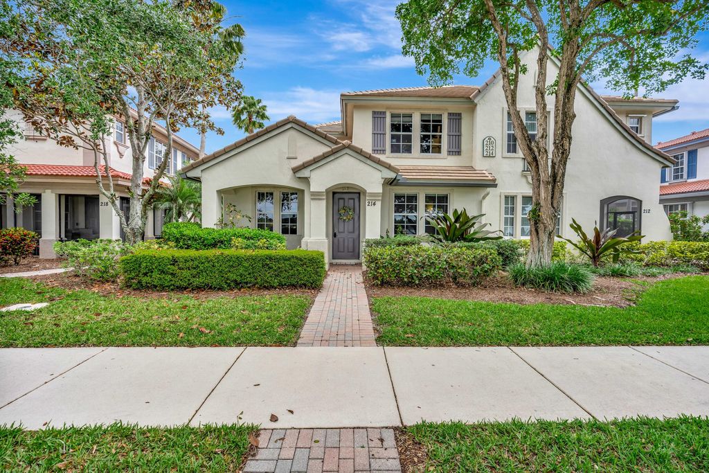 Photo of 214 Evergrene Parkway, Palm Beach Gardens, FL 33410 (MLS # B26013417)