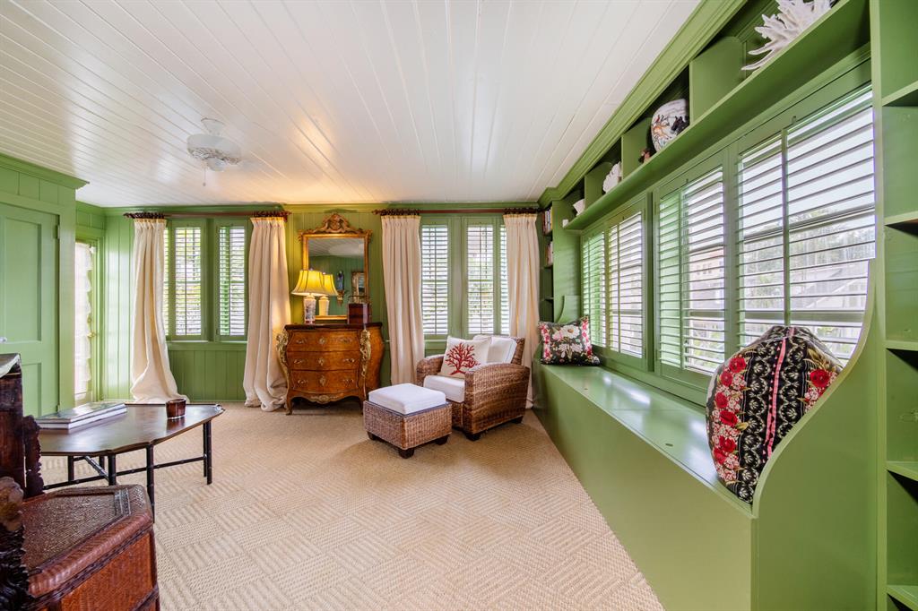 BUNGALOW PARK ADD - Residential