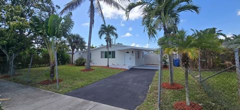 Tiny photo for 160 NE 60TH Street, Oakland Park, FL 33334 (MLS # B26054045)