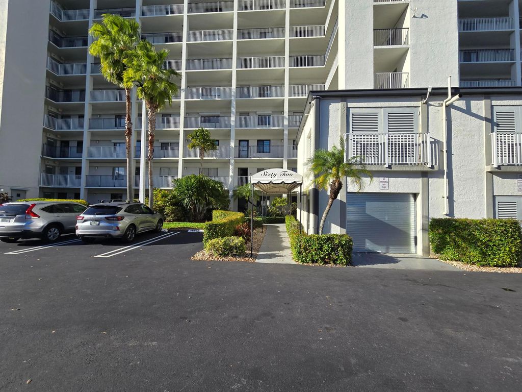 Photo of 2217 Cypress Island Drive #708, Pompano Beach, FL 33069 (MLS # B26000285)