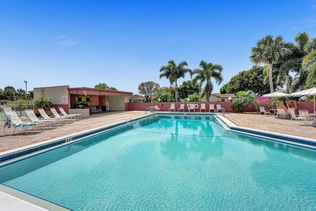 The Meadows Crystal Lake - Residential