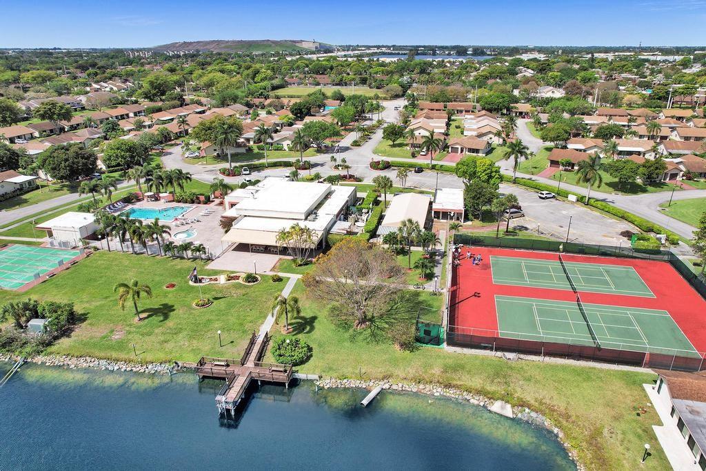The Meadows Crystal Lake - Residential