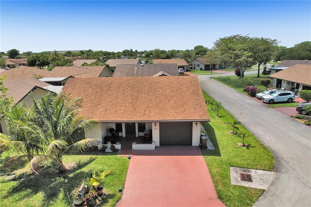 The Meadows Crystal Lake - Residential