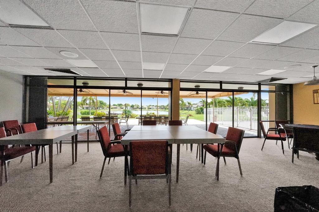 The Meadows Crystal Lake - Residential