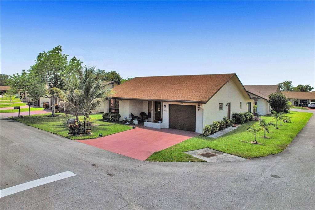 The Meadows Crystal Lake - Residential
