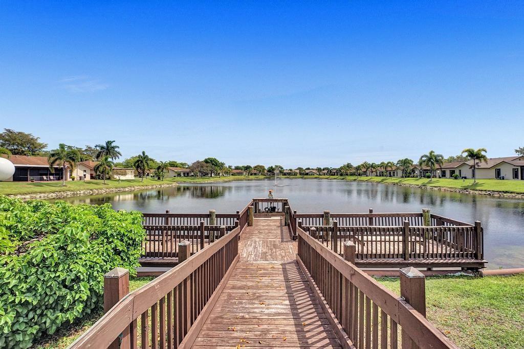 The Meadows Crystal Lake - Residential
