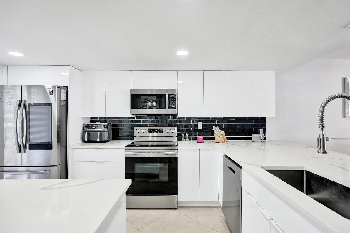 868 Crystal Lake Drive