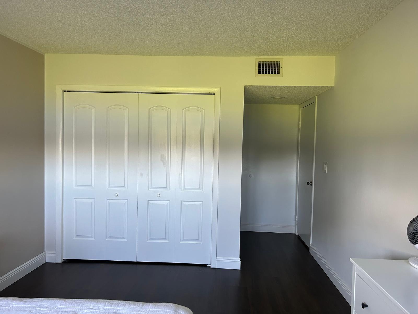 Country Club Apartments - Residential
