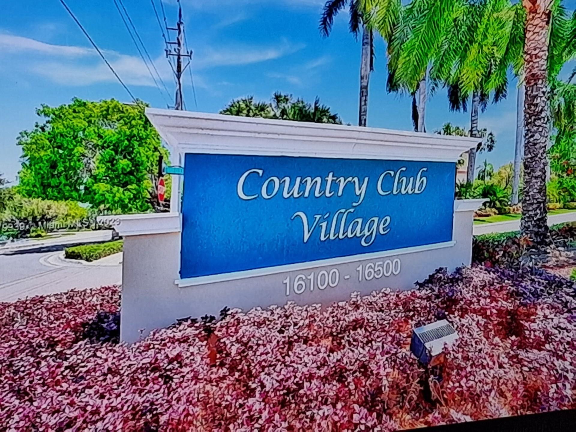 Enjoy the stunning lake and golf views in this pristine, rarely available first floor unit at Weston Country Club Village. This beautiful 2 bed-2.5 bathroom unit offers a spacious split-floor plan, each room with its own ensuite. All renovated interior includes ceramic and neutral vinyl flooring, new kitchen cabinets, stainless steel appliances, elegant white II quartz countertops and updated bathrooms. In-unit new washer and dryer and A/C in perfect condition.
Located in a well-maintained and secure building, the unit is located close to top-rated schools, dining and shopping. Just steps from the community pool and tennis courts. includes membership to the Bonaventure Town Center Club with excellent amenities. 40-year certfied.
This unit has low maintenance fees and reserves for repairs