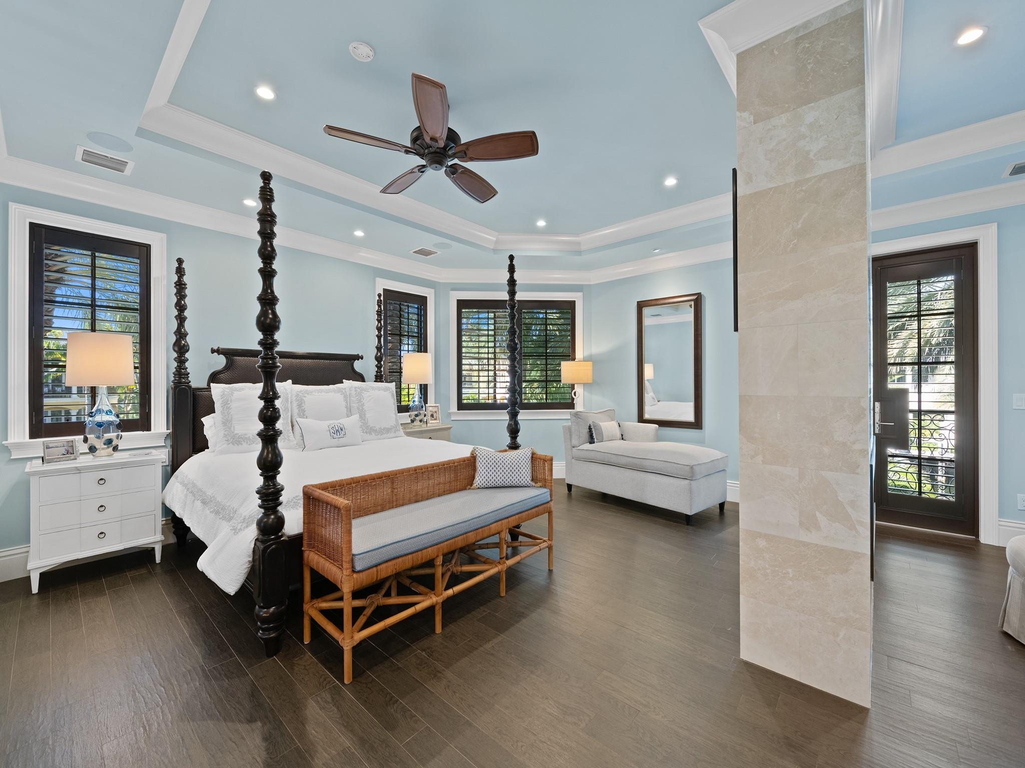 LIGHTHOUSE POINT 3RD SEC 33-24 - Residential