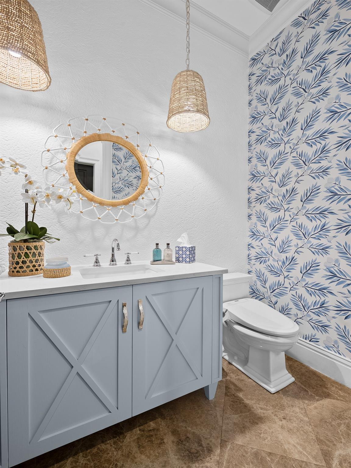 LIGHTHOUSE POINT 3RD SEC 33-24 - Residential