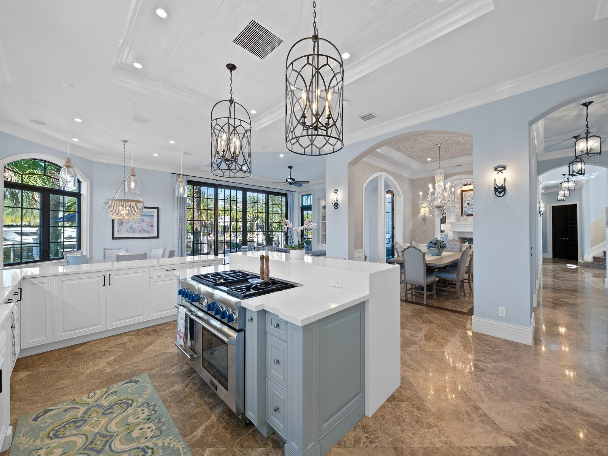 LIGHTHOUSE POINT 3RD SEC 33-24 - Residential