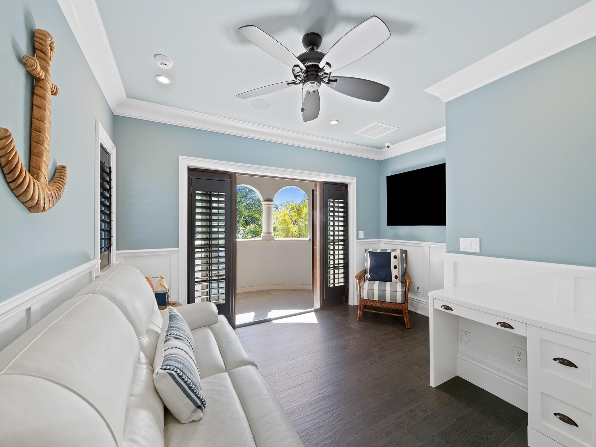 LIGHTHOUSE POINT 3RD SEC 33-24 - Residential