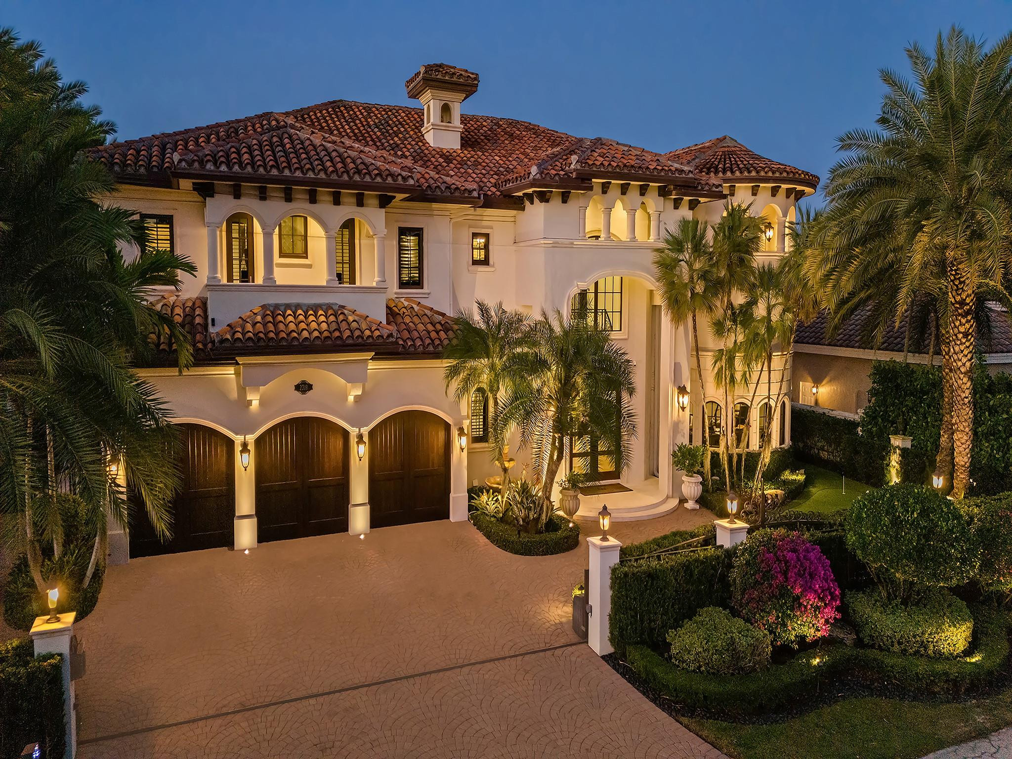 LIGHTHOUSE POINT 3RD SEC 33-24 - Residential