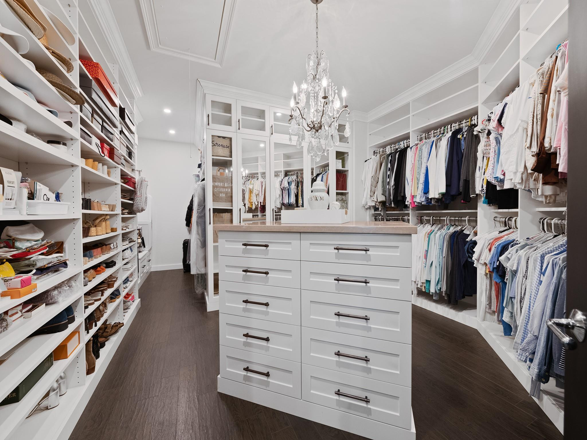 LIGHTHOUSE POINT 3RD SEC 33-24 - Residential