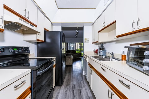 Tiny photo for 9505 NW 2nd Place, Coral Springs, FL 33071 (MLS # B26088159)
