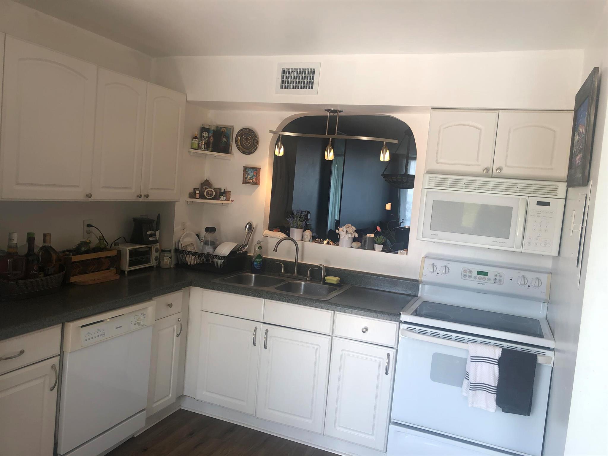 1175 NE Miami Gardens Drive 103