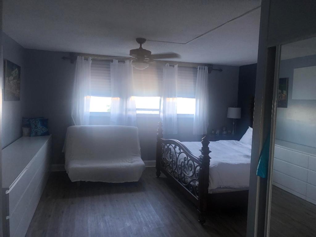 ROYAL BAHAMIAN EAST CONDO - Residential