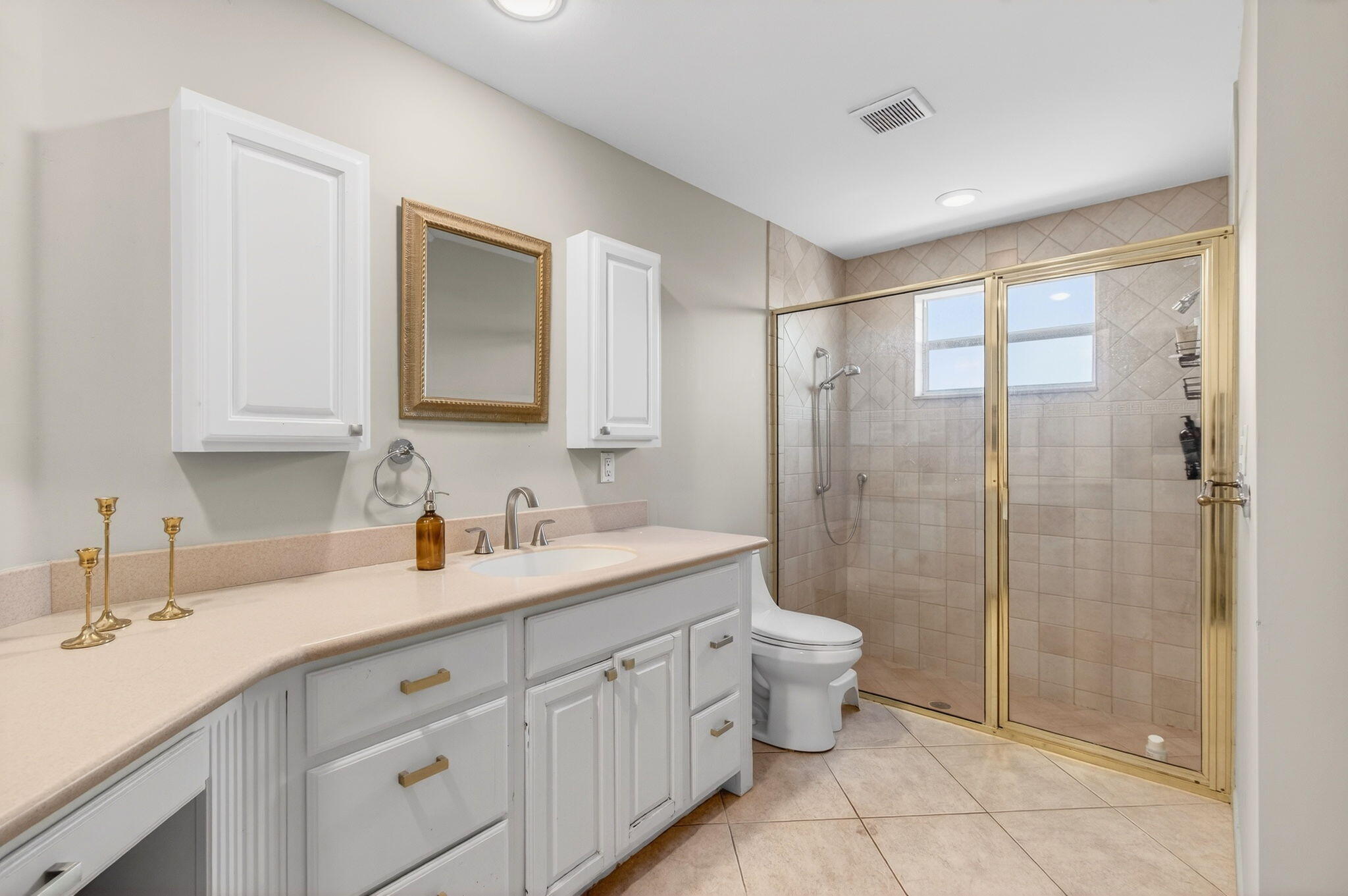 CORAL MANOR THIRD ADD - Residential