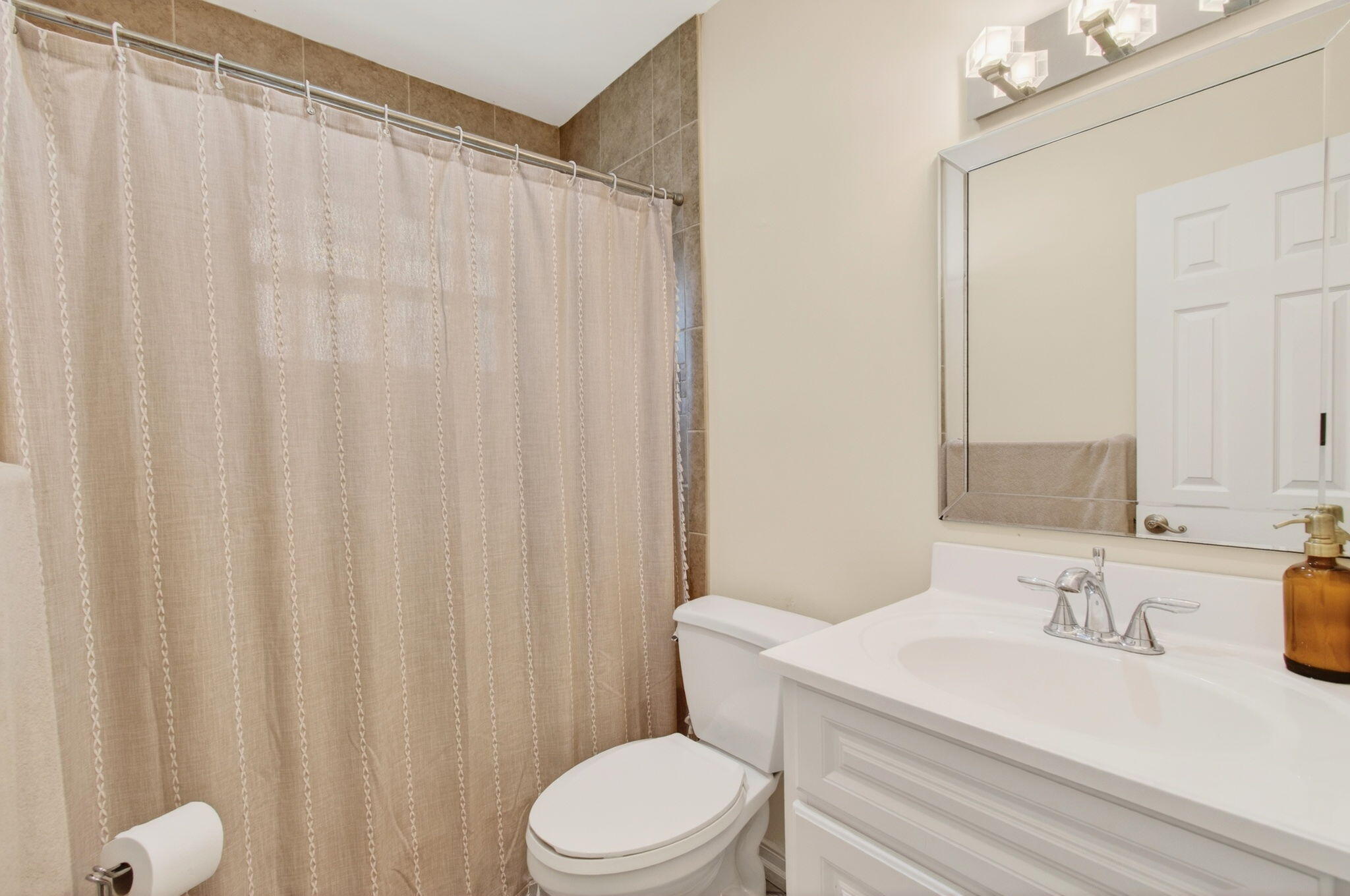 CORAL MANOR THIRD ADD - Residential