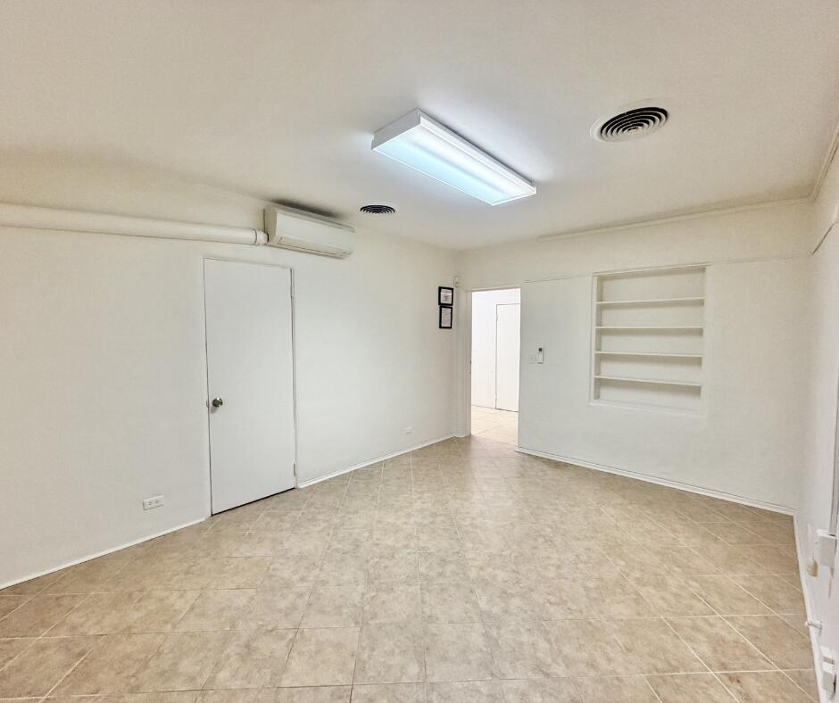 3600 Broadway Avenue Suite 6