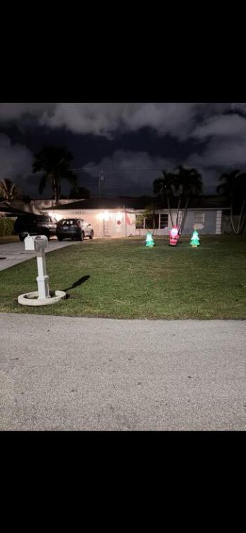 9774 Jonquil Circle S Palm Beach Gardens FL 33410