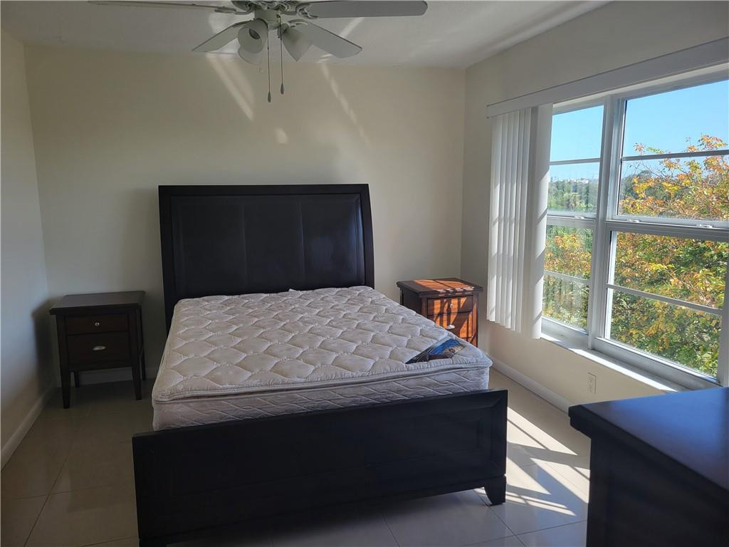 NO 8 PALM-AIRE COUNTRY CLUB - Residential Lease