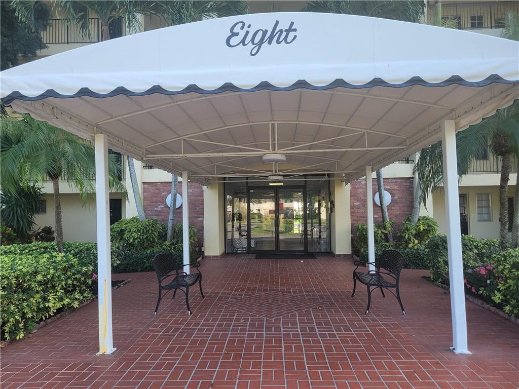 NO 8 PALM-AIRE COUNTRY CLUB - Residential Lease