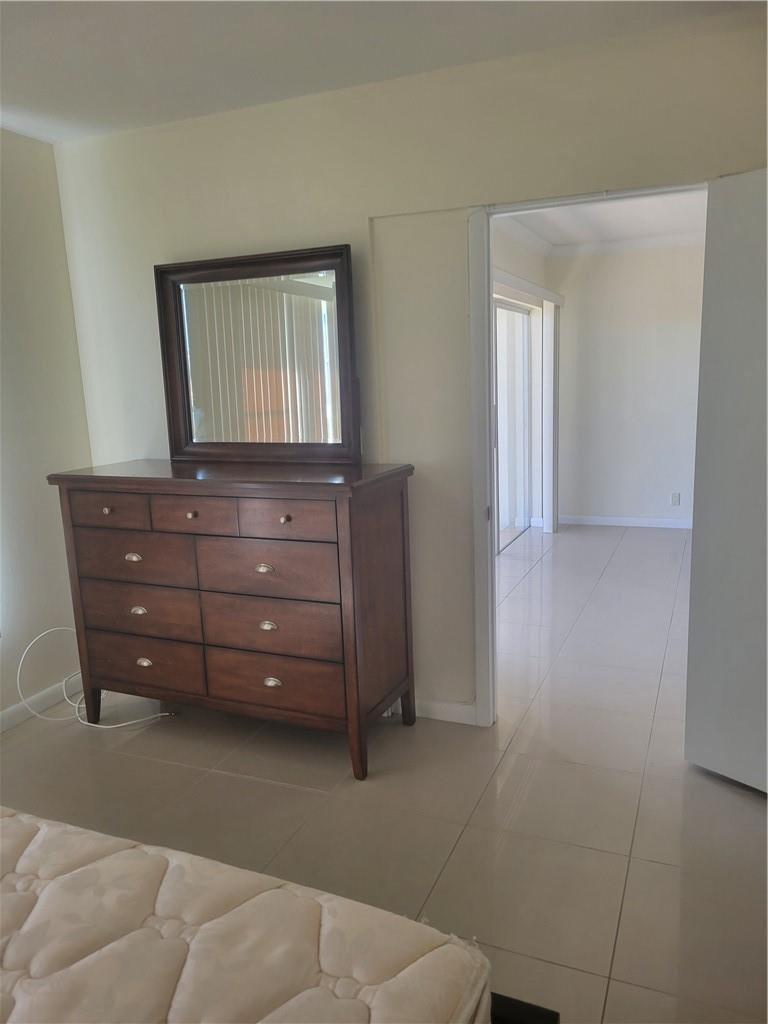 NO 8 PALM-AIRE COUNTRY CLUB - Residential Lease