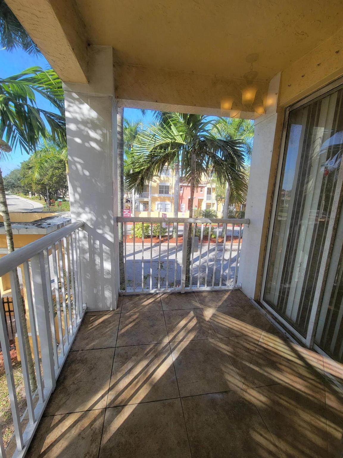 SHOMA COURTYARDS - Residential Lease