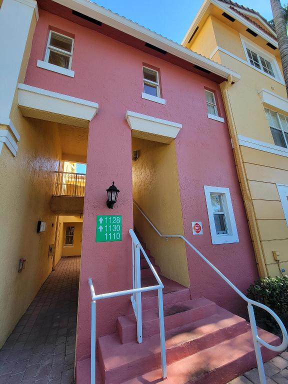 SHOMA COURTYARDS - Residential Lease