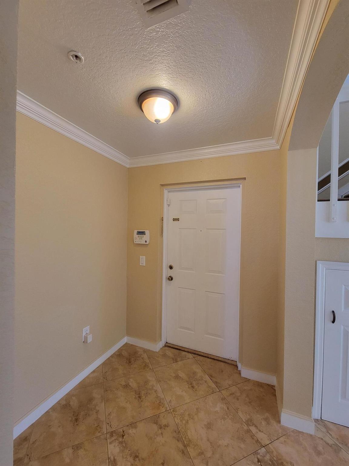 SHOMA COURTYARDS - Residential Lease