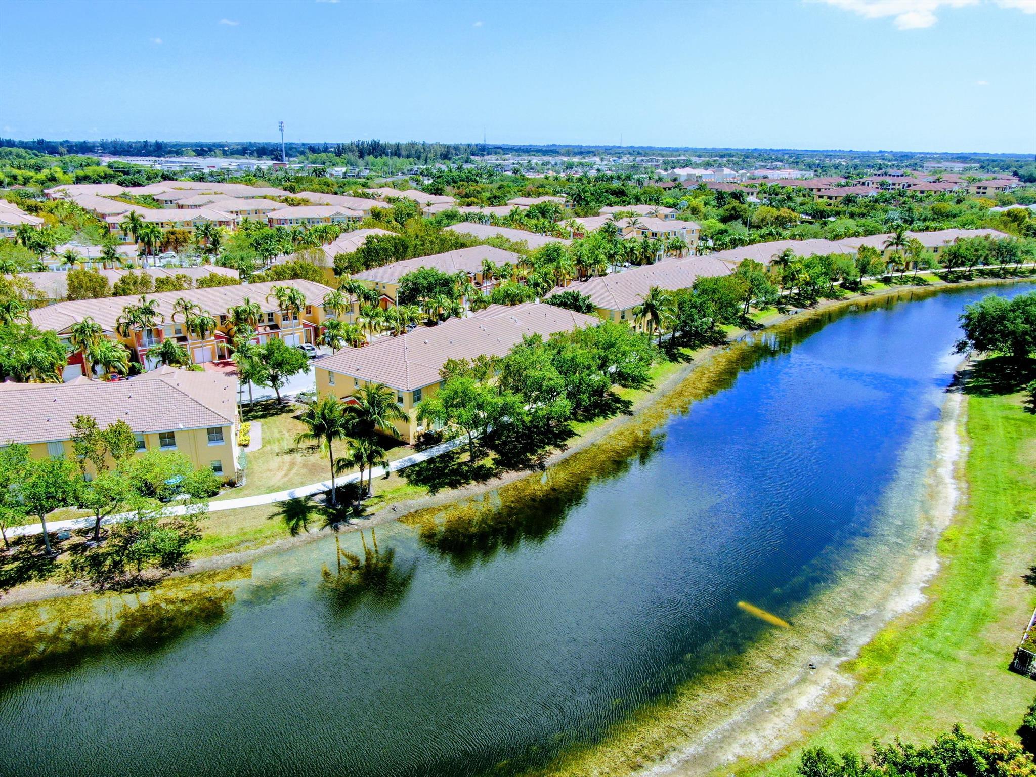 SHOMA COURTYARDS - Residential Lease