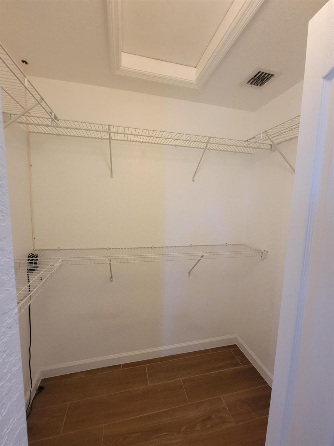 SHOMA COURTYARDS - Residential Lease