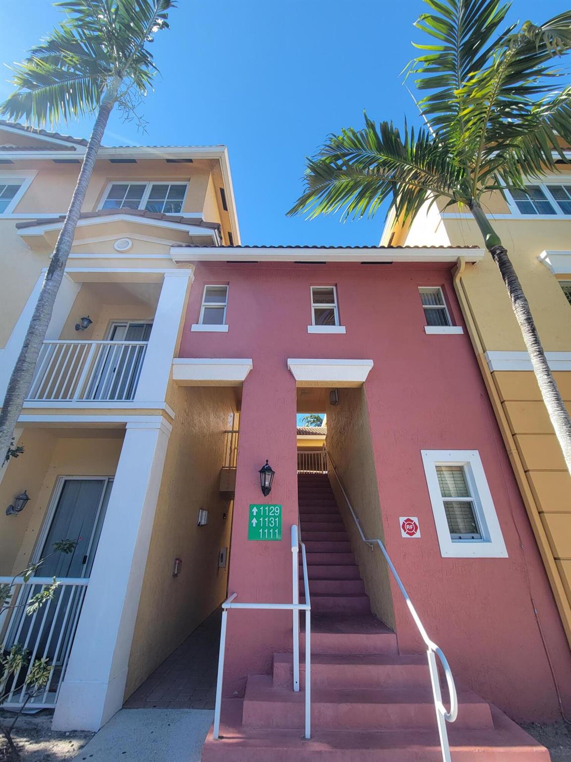 SHOMA COURTYARDS - Residential Lease