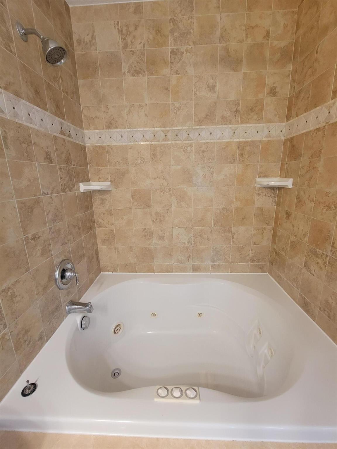 SHOMA COURTYARDS - Residential Lease