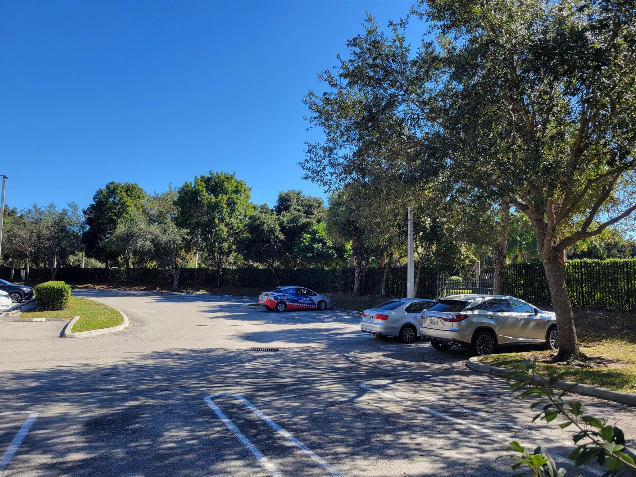 SHOMA COURTYARDS - Residential Lease