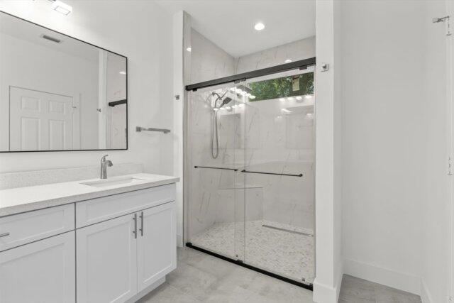 VERO LAKE ESTATES UNIT E - Residential