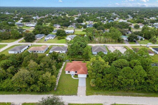 VERO LAKE ESTATES UNIT E - Residential