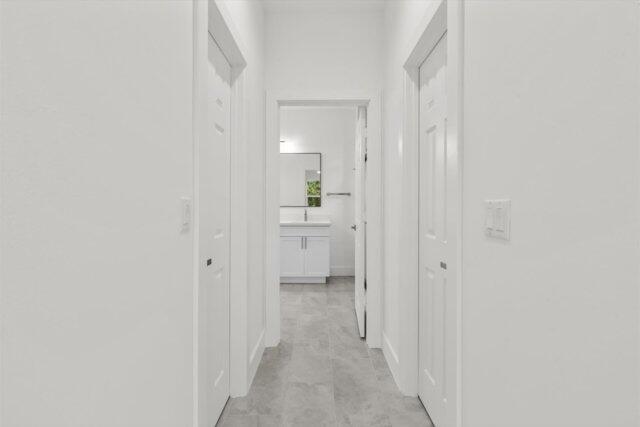 VERO LAKE ESTATES UNIT E - Residential