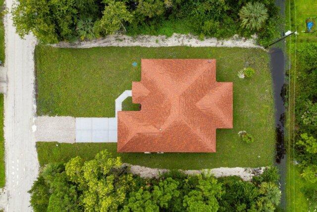 VERO LAKE ESTATES UNIT E - Residential