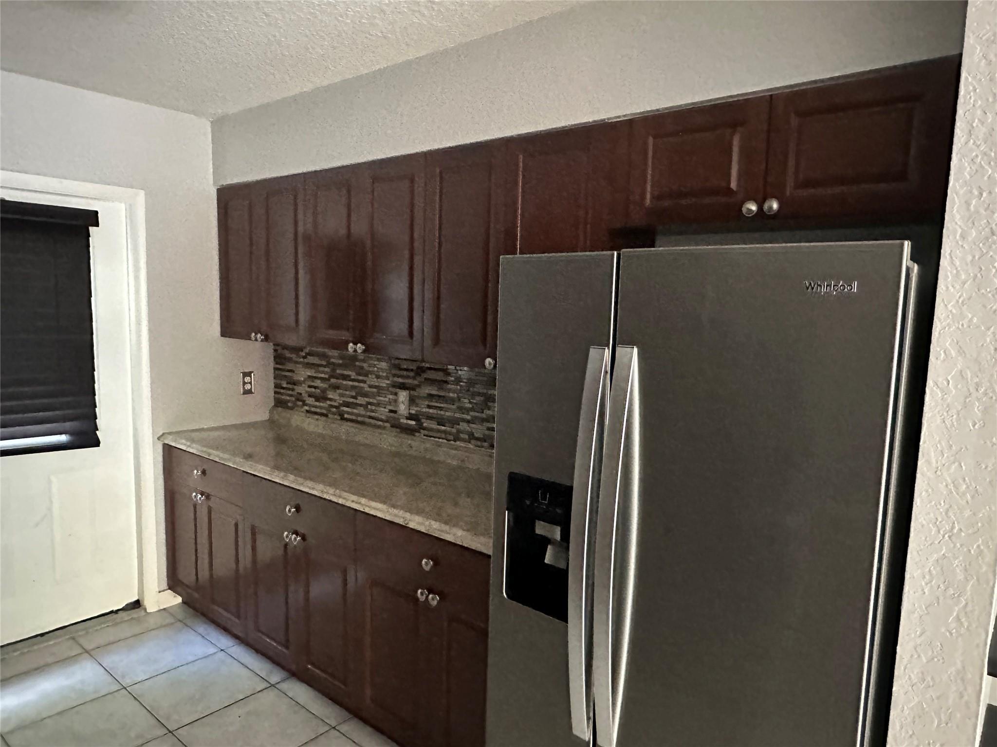 Castlewood 71-37 B - Residential Lease