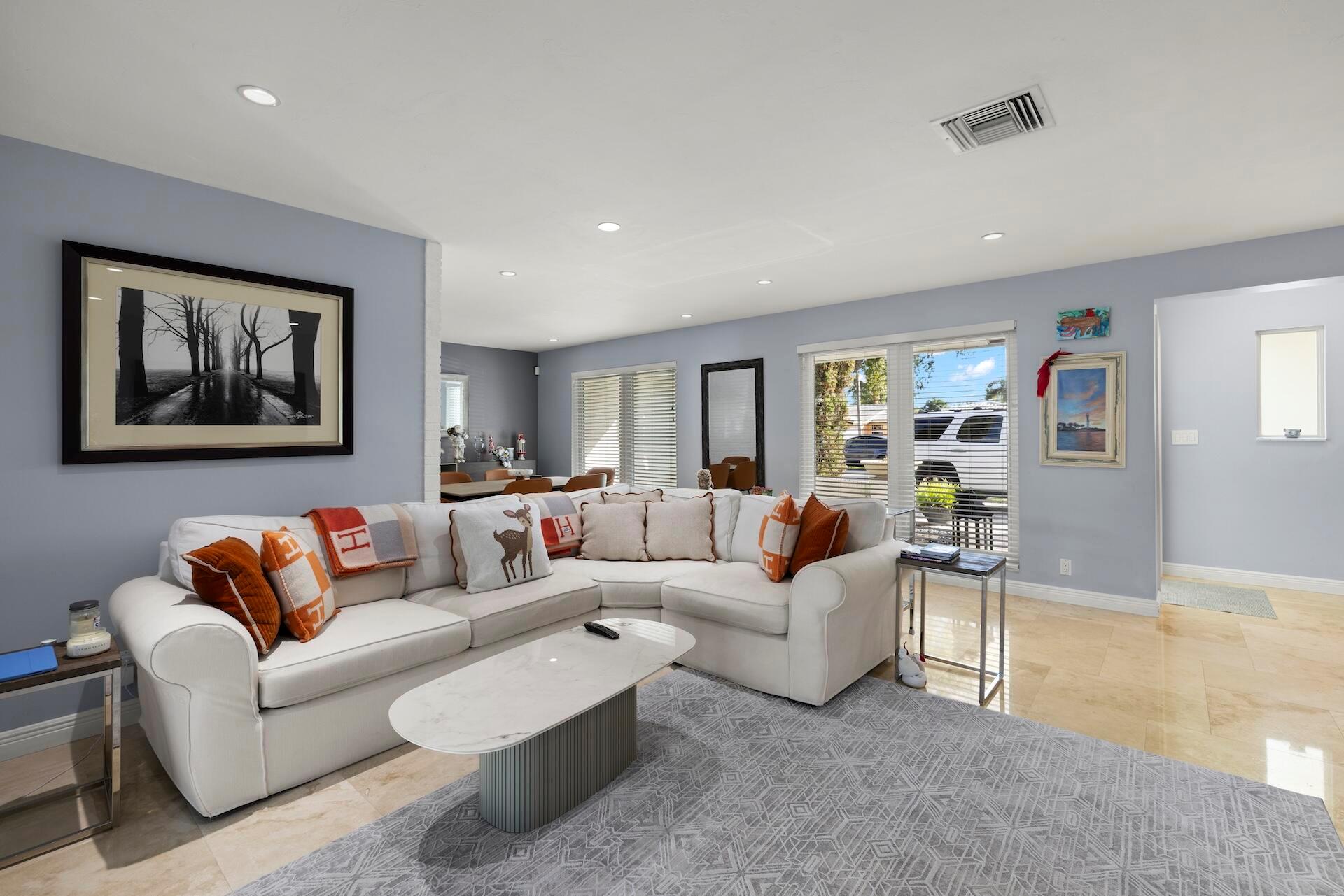 IMPERIAL POINT 4TH SEC - Residential Lease