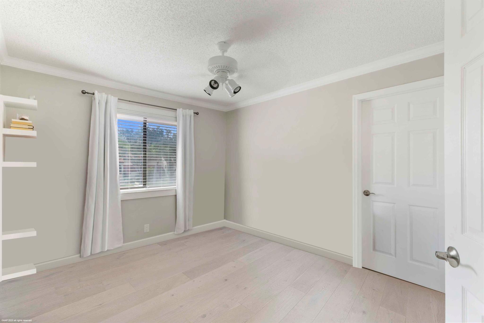 LEXINGTON GREEN CONDO - Residential Lease