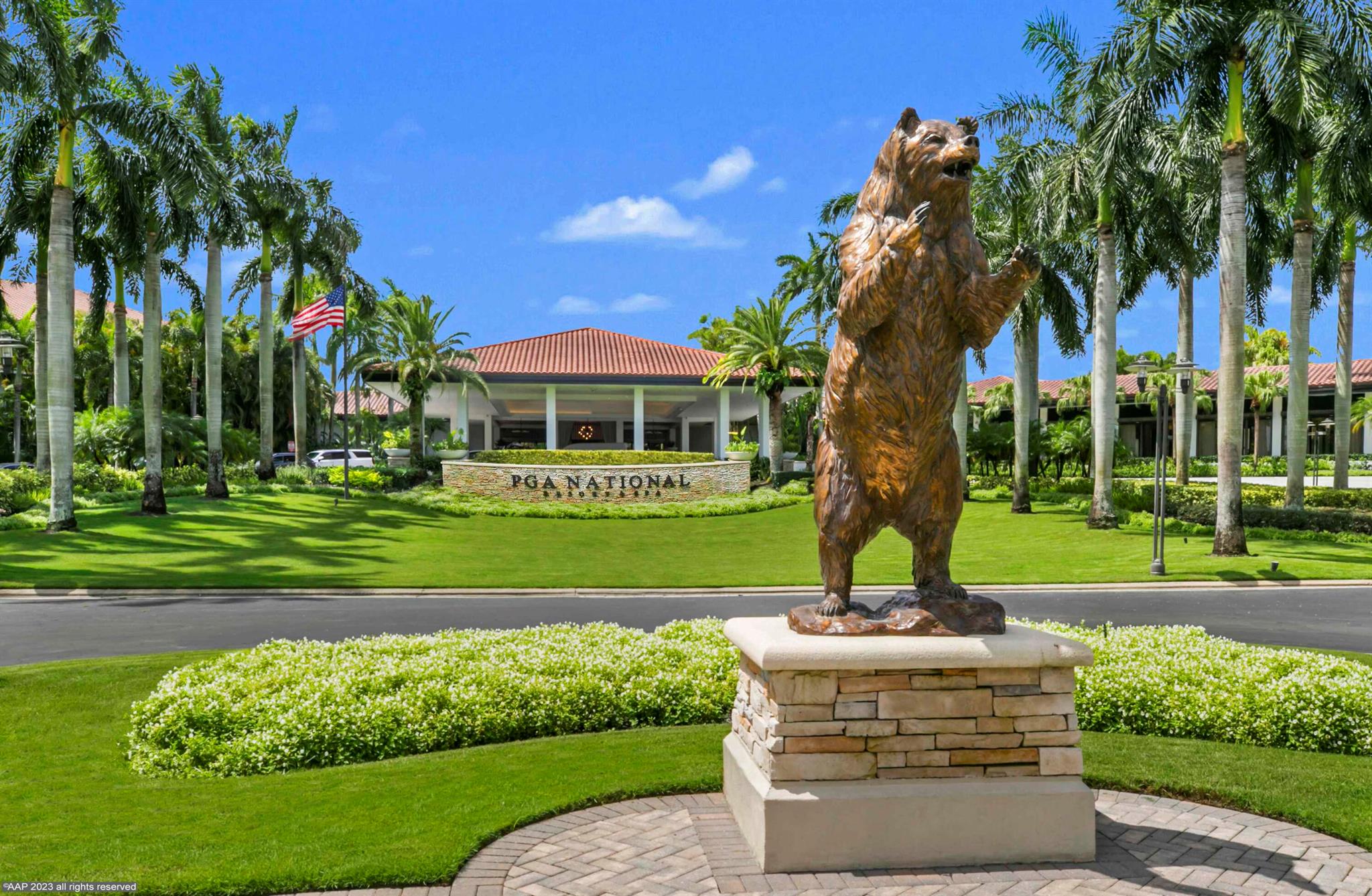 LEXINGTON GREEN CONDO - Residential Lease