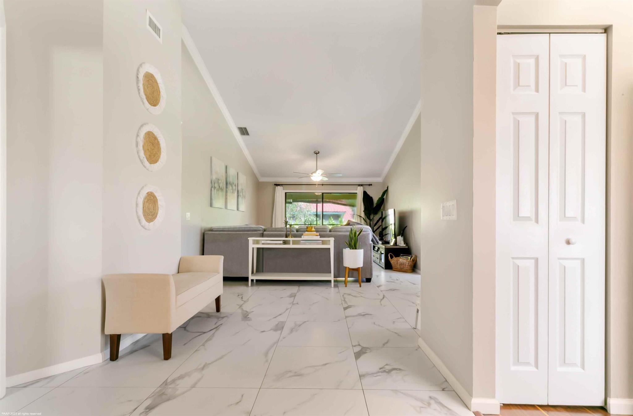 LEXINGTON GREEN CONDO - Residential Lease